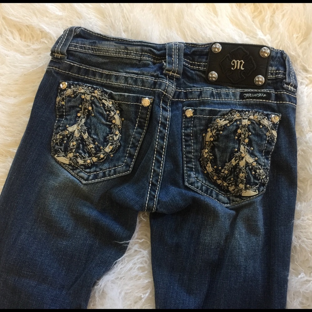 Miss Me Peace Sign Bling Jeans Size 25