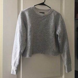 Cropped Gray Long-Sleeved Sweater