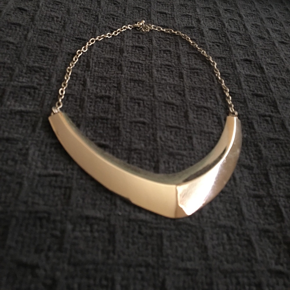 Gold cleopatra necklace