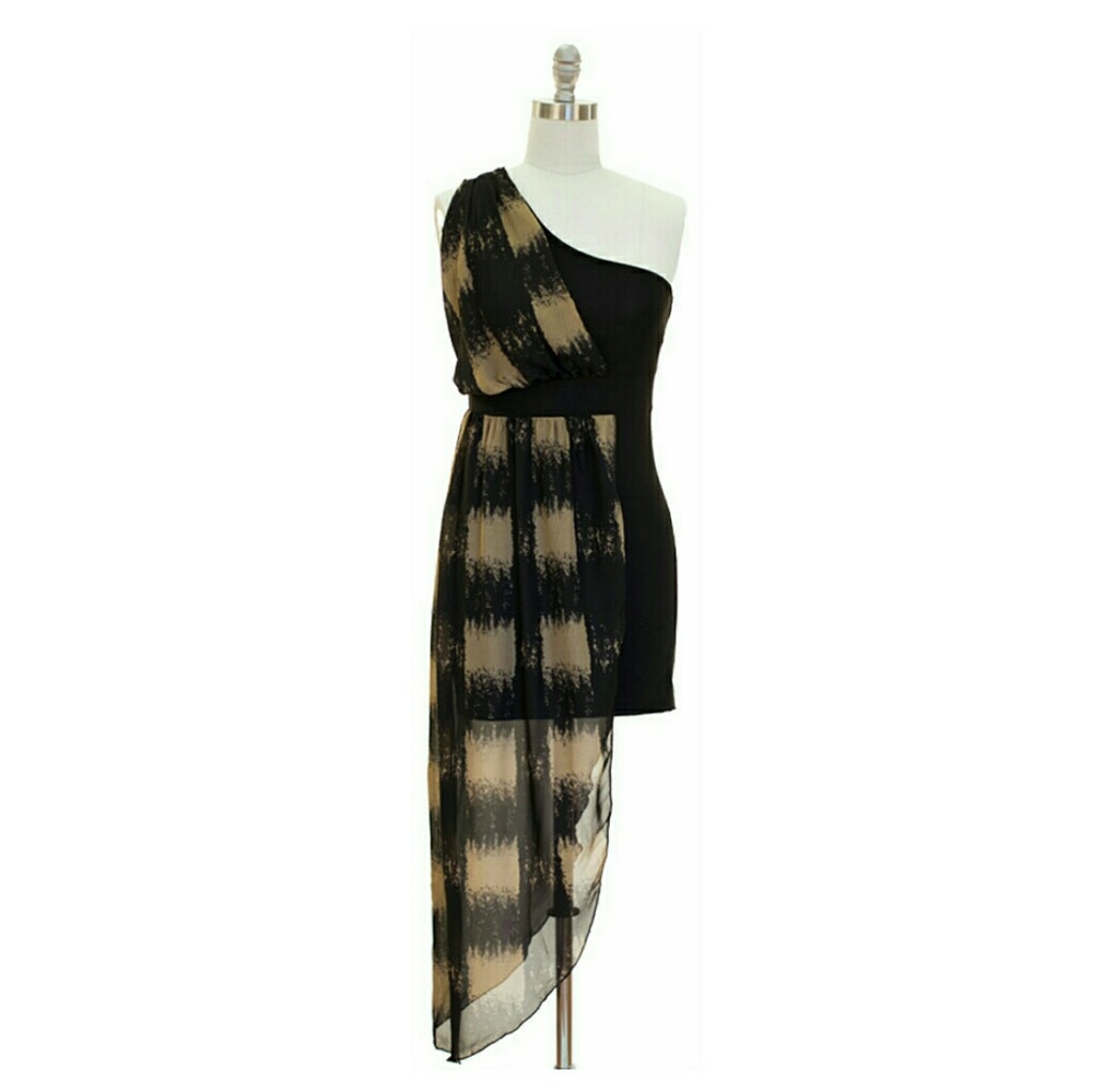SALE!!! ONE SHOULDER CHIFFON DRESS