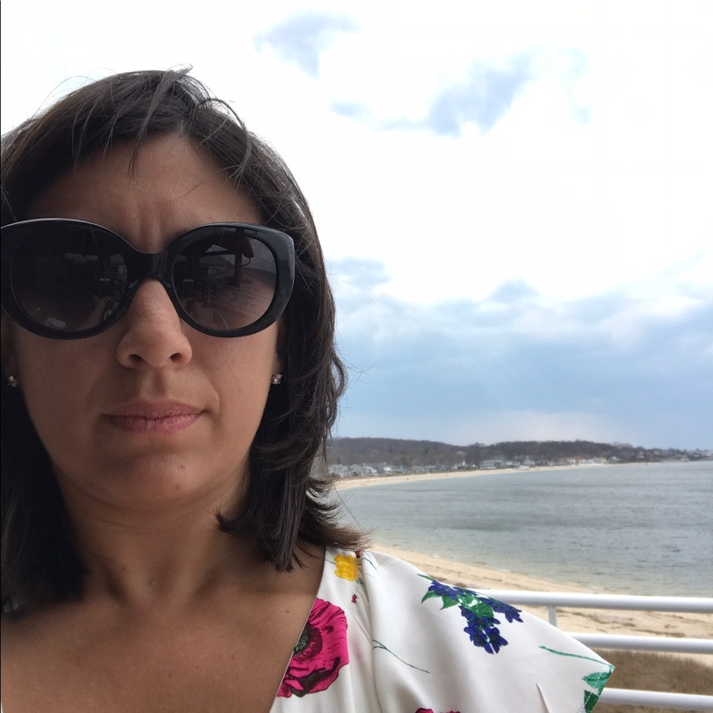 Meet your Posher, Angela