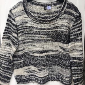 H&M Black & White Marlee Cropped Sweater