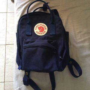 Navy Fjallraven kanken mini backpack