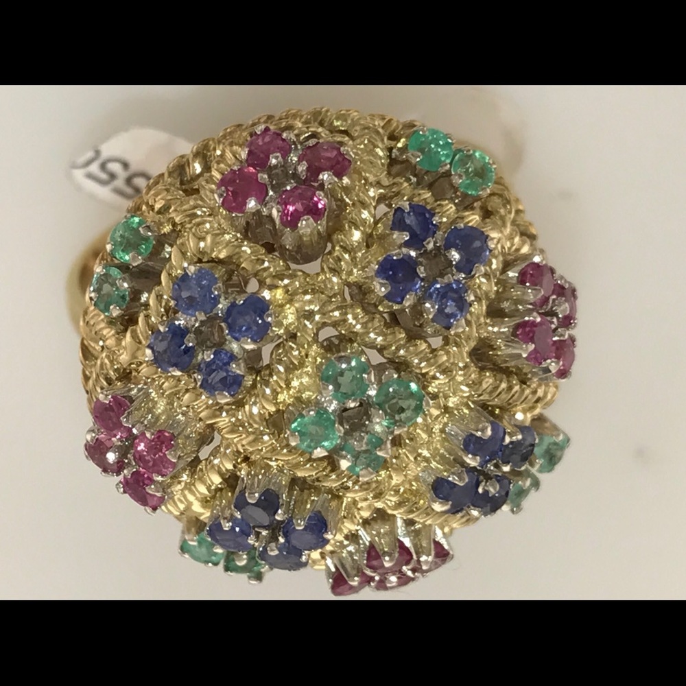 18ky Ladies Dome Filigree  colored gemstone ring .