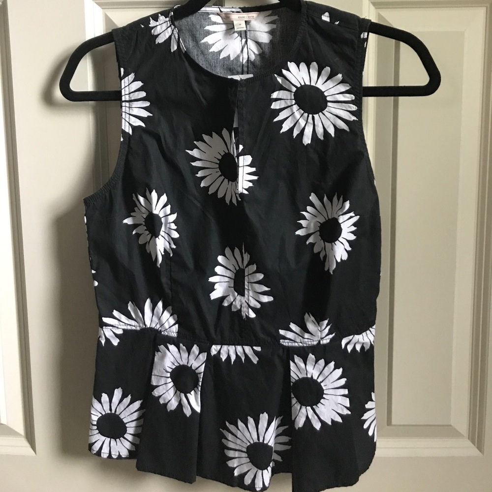 GAP peplum tank NWT