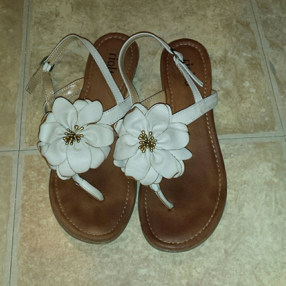 Taupe colored flower sandals by Rialto