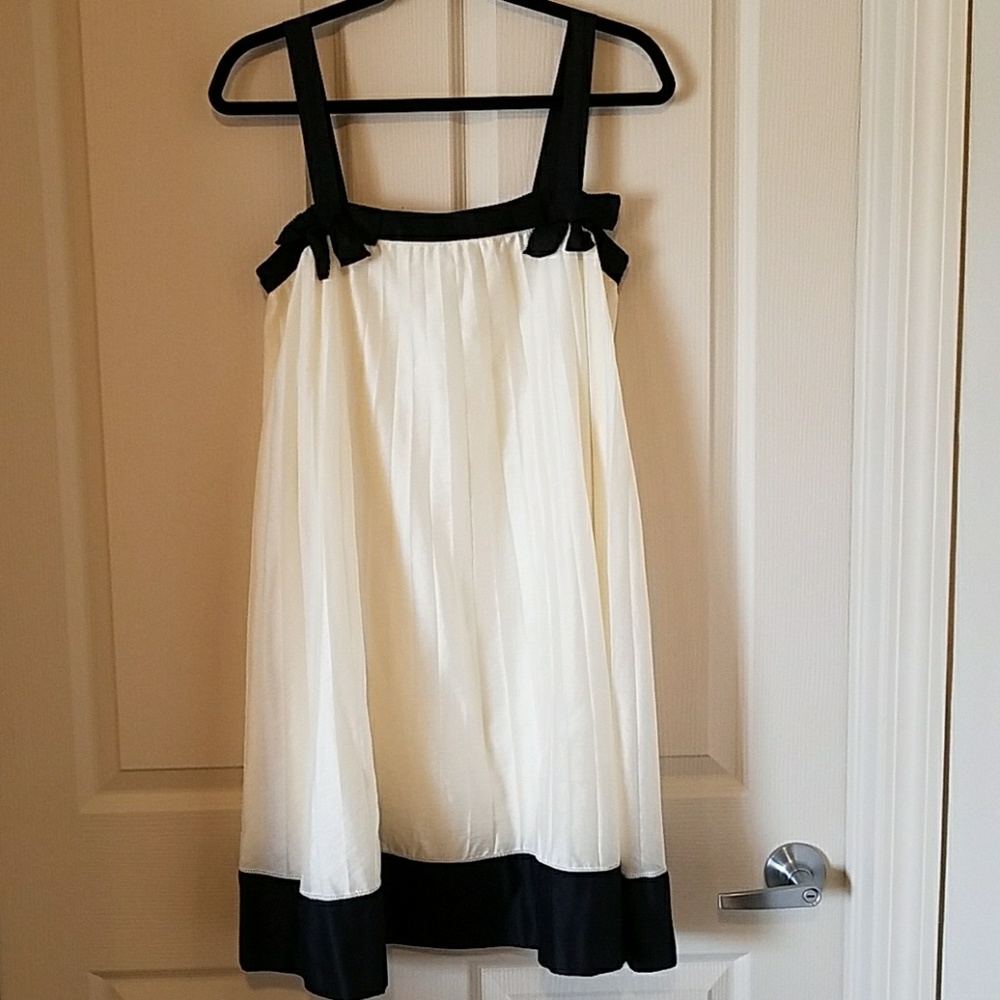 DIANE vonFURSTENBURG Baby-doll dress Silk-mix Sz 6