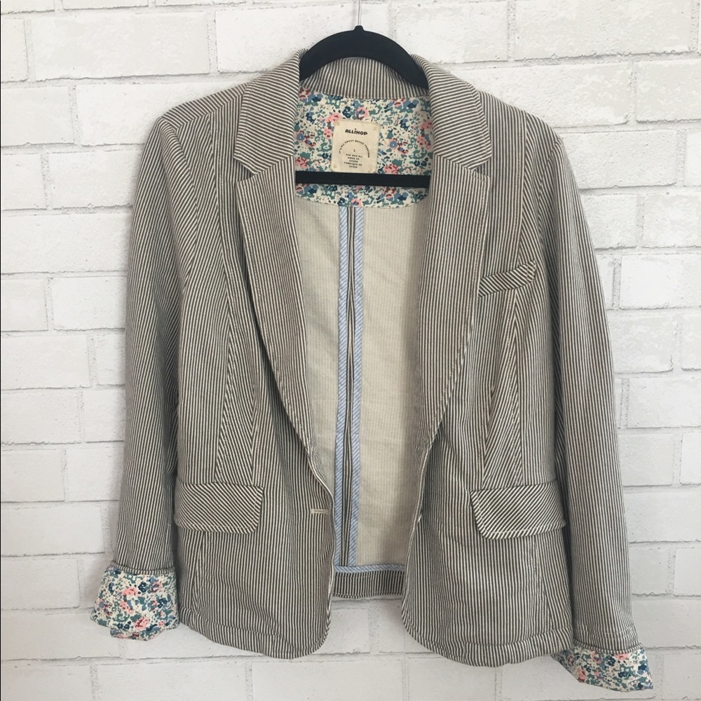 Anthropologists striped blazer