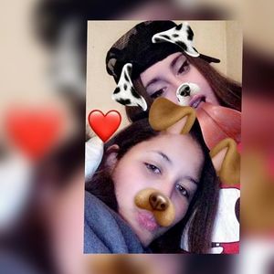 Meet your Posher, Malika