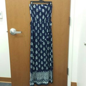 Old Navy Strapless Belted Paisley Maxi Dress