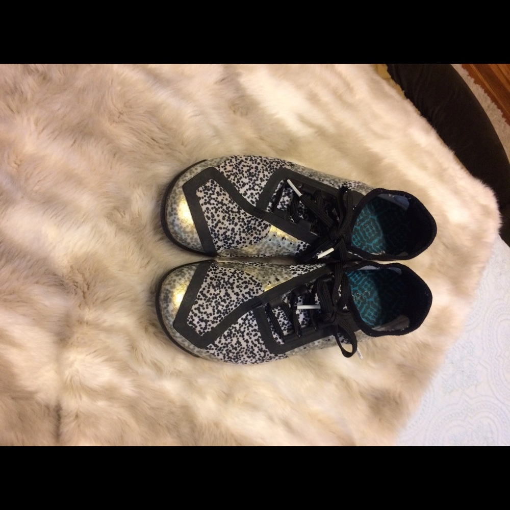 Skora gold dusted shoes