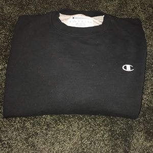Men's crewneck