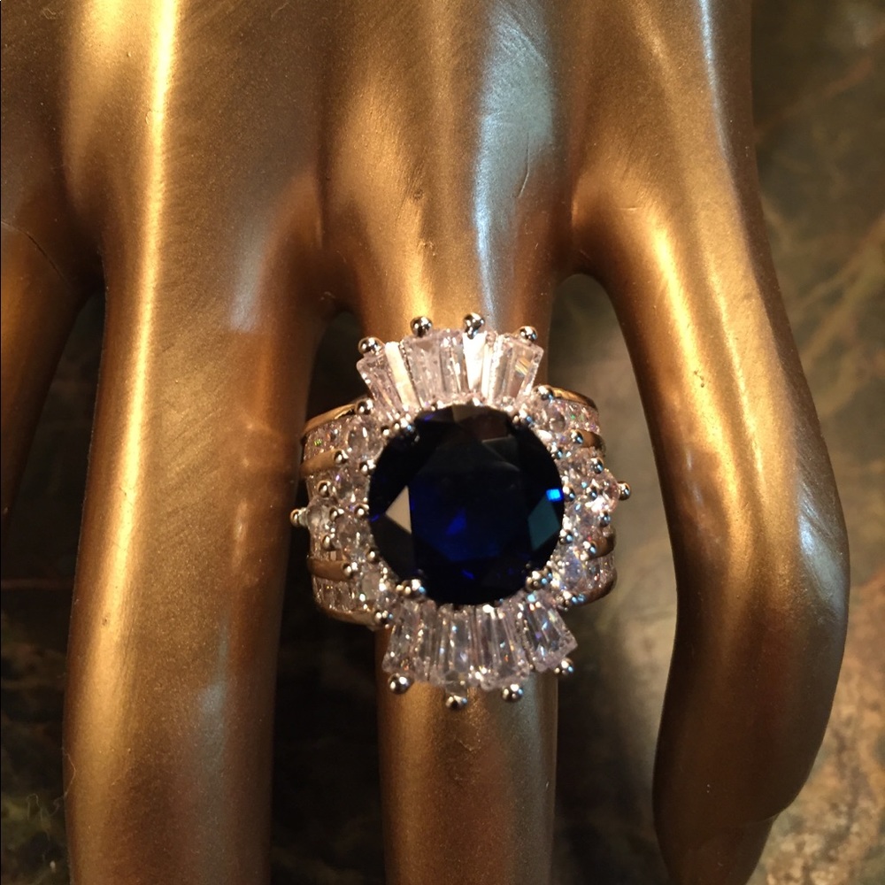 💥❌SOLD❌Divine Gemstone Sapphire-cocktail 💍