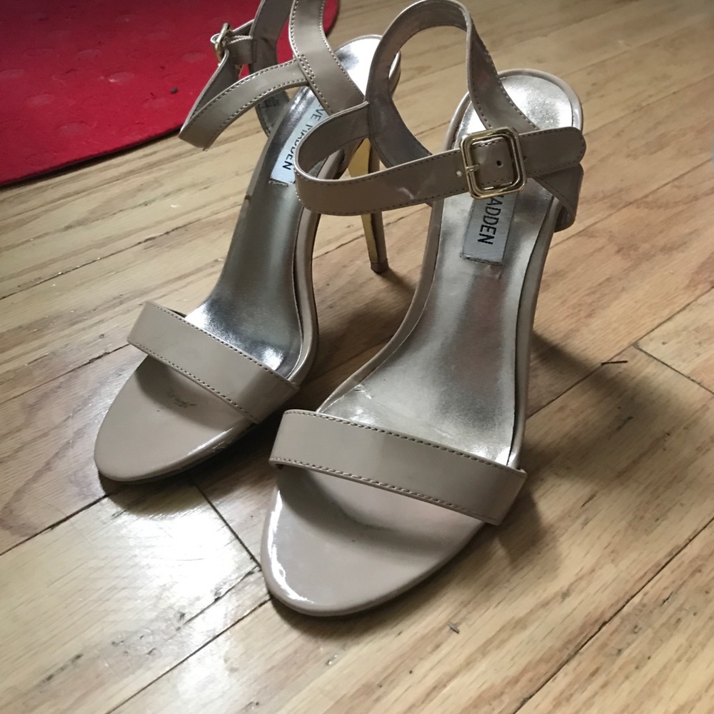 Steve Madden strappy sandals