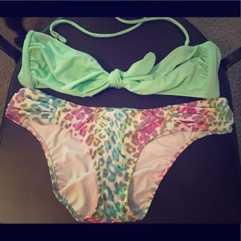 Victoria secret swimsuit bikini bottom and top duo