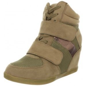 Wanted Wedge Sneakers size 8