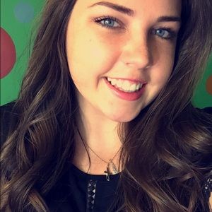 Meet your Posher, Brooke