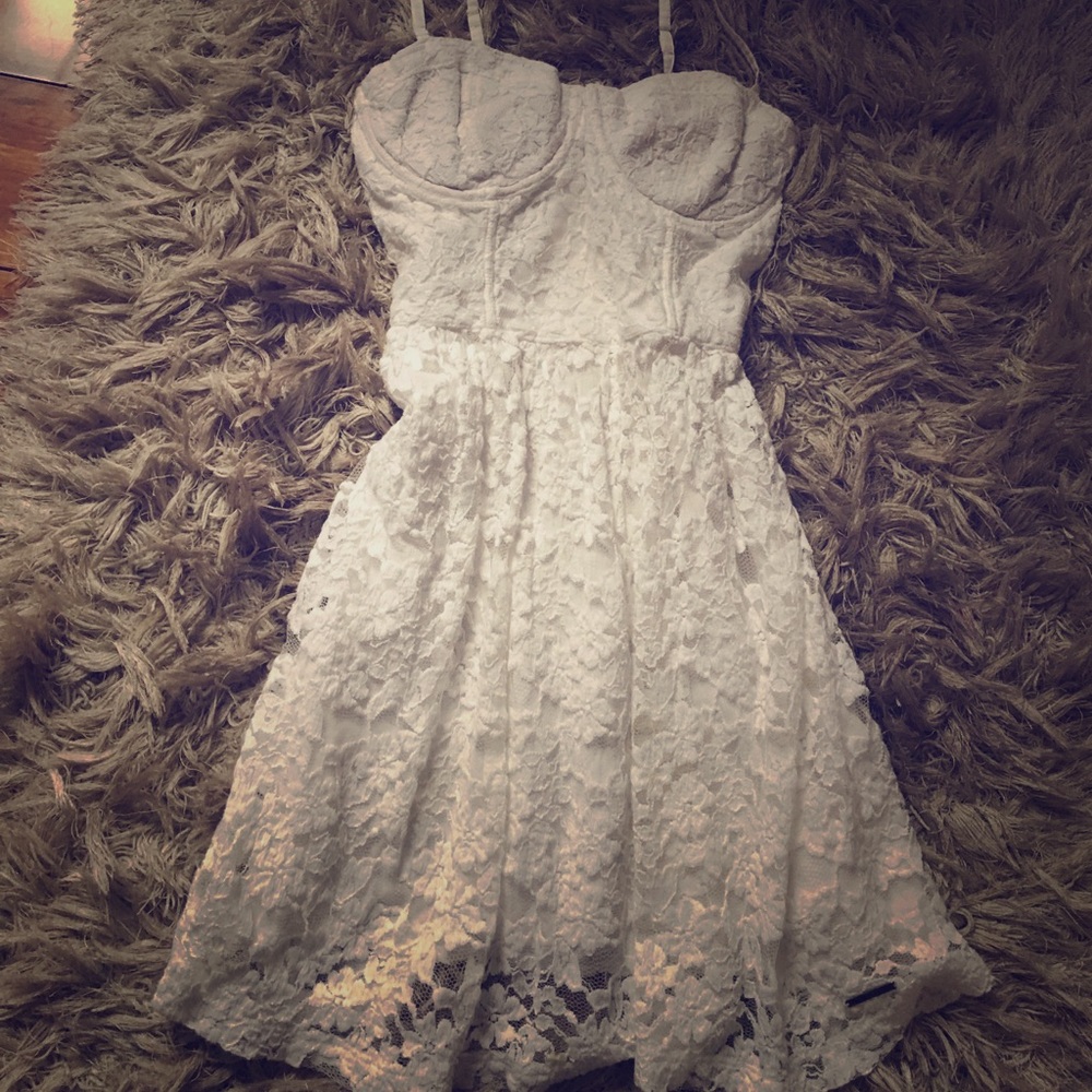 White lace abercrombie dress