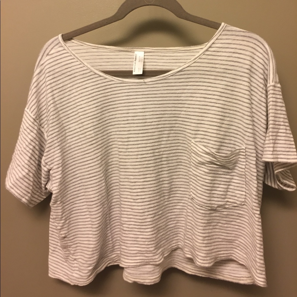Short sleeve crop top