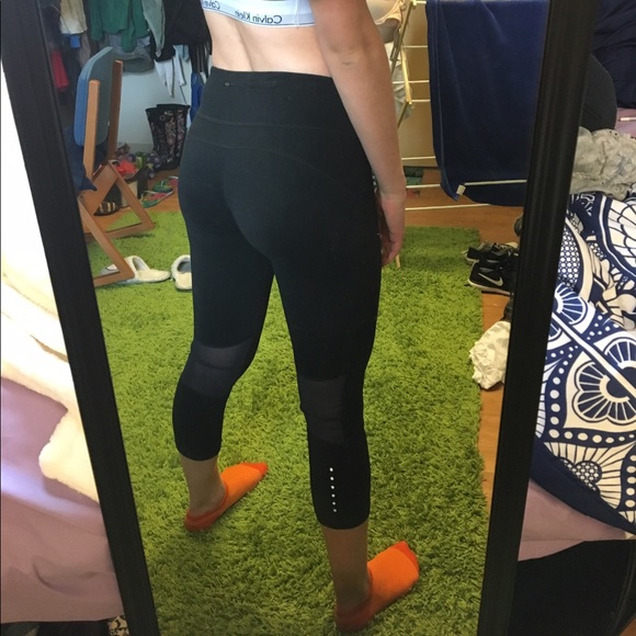 Cropped Nike leggings - Picture 2 of 4