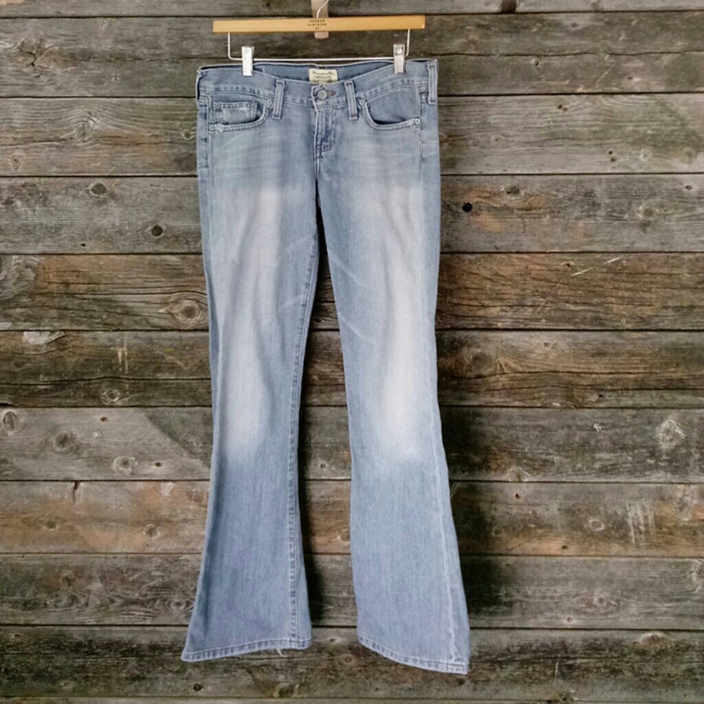 Abercrombie & Fitch distressed jeans size 4R