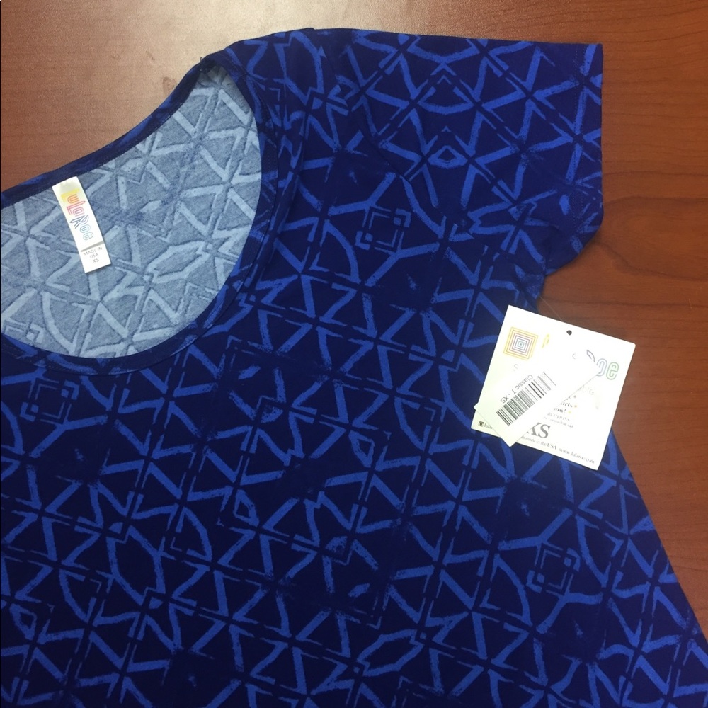LuLaRoe Classic T NWT