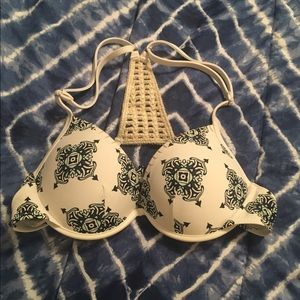 Bikini Top! 👙 Size Medium!
