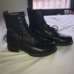 BRAND NEW Frye Boots