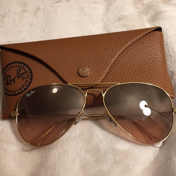 Rose gold Ray-Ban sunnies - Picture 3 of 5