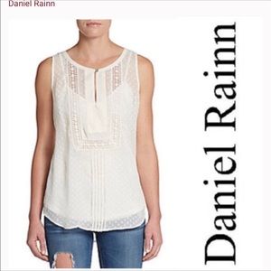 Daniel Rainn Swiss Dot keyhole top-NWT