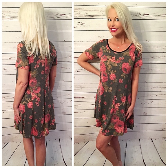 Gorgeous gray wash pretty rose swing tunic dress! - Picture 2 of 2