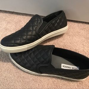 Black quilted Steve Madden slip on sneakers