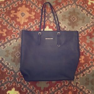 Michael Kors tote