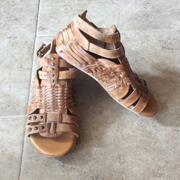 Claire in Tan white by Bed Stü - Picture 3 of 3