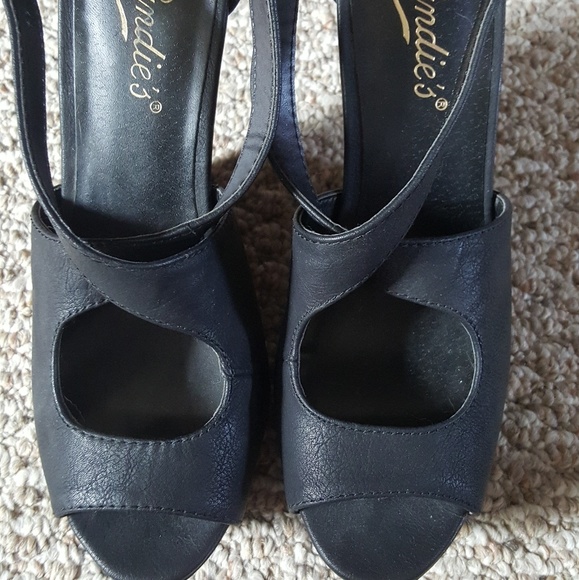 SOLD - Picture 2 of 4