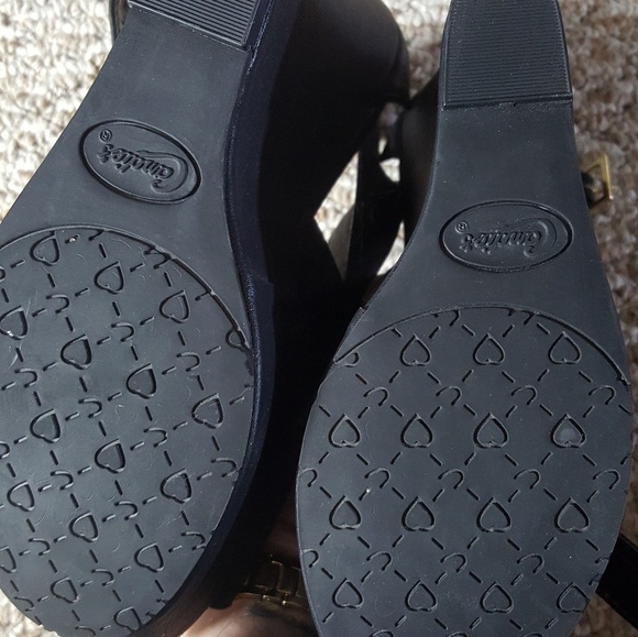 SOLD - Picture 3 of 4