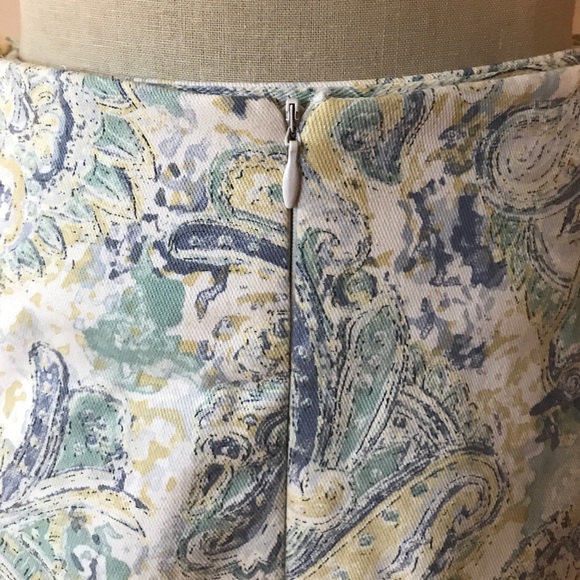 Paisley High Waisted Straight Skirt with Back Zipper and Split - Picture 3 of 4