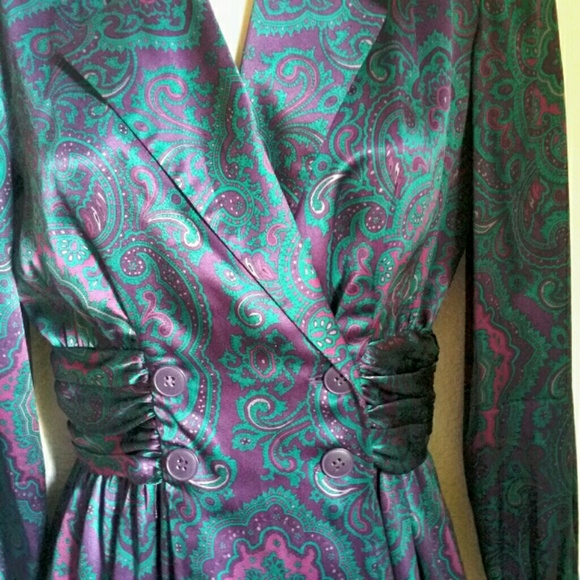 SOLD**Vtg.100% SILK Liz Claiborne Dress - Picture 4 of 7