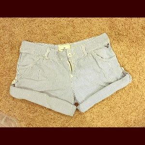American Eagle Women's Shorts sz 6 seersucker