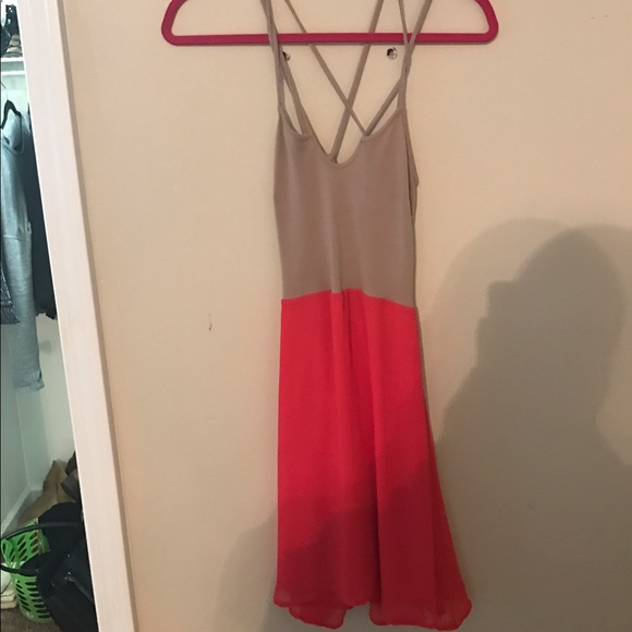 Super cute dress from K la boutique (dry-cleaned) - Picture 4 of 5
