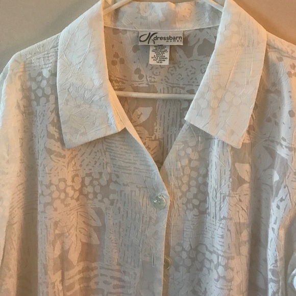 Blouse - Picture 2 of 3