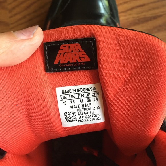 SOLD Star Wars Adidas Coruscant Darth Vader - Picture 4 of 8