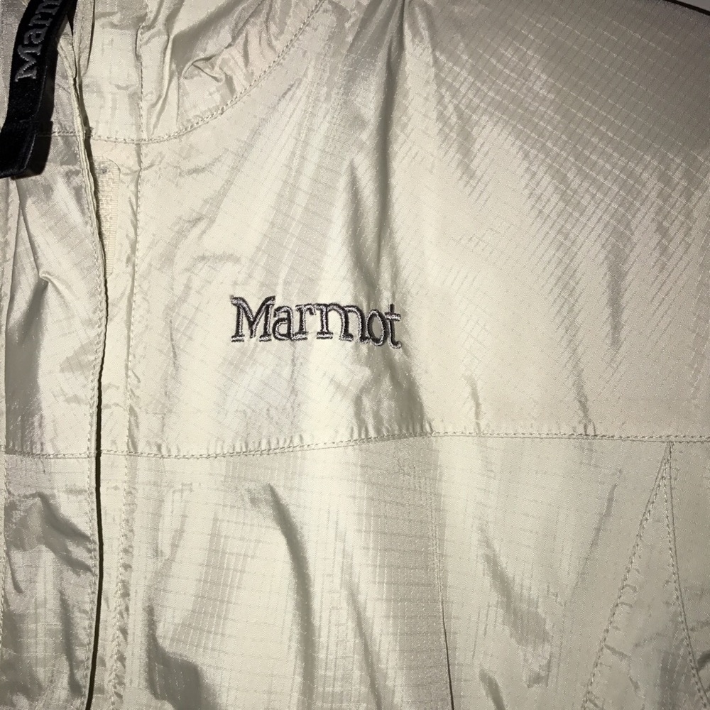 #marmot #windbreaker #rainjacket