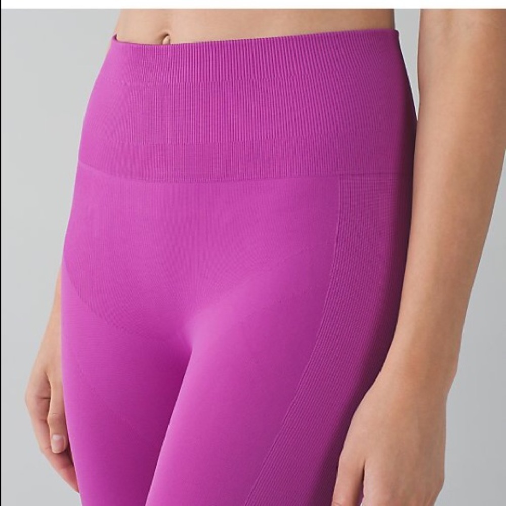 Lululemon Zone In crops