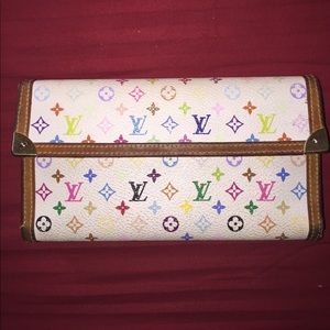 SALE! Authentic Louis Vuitton wallet