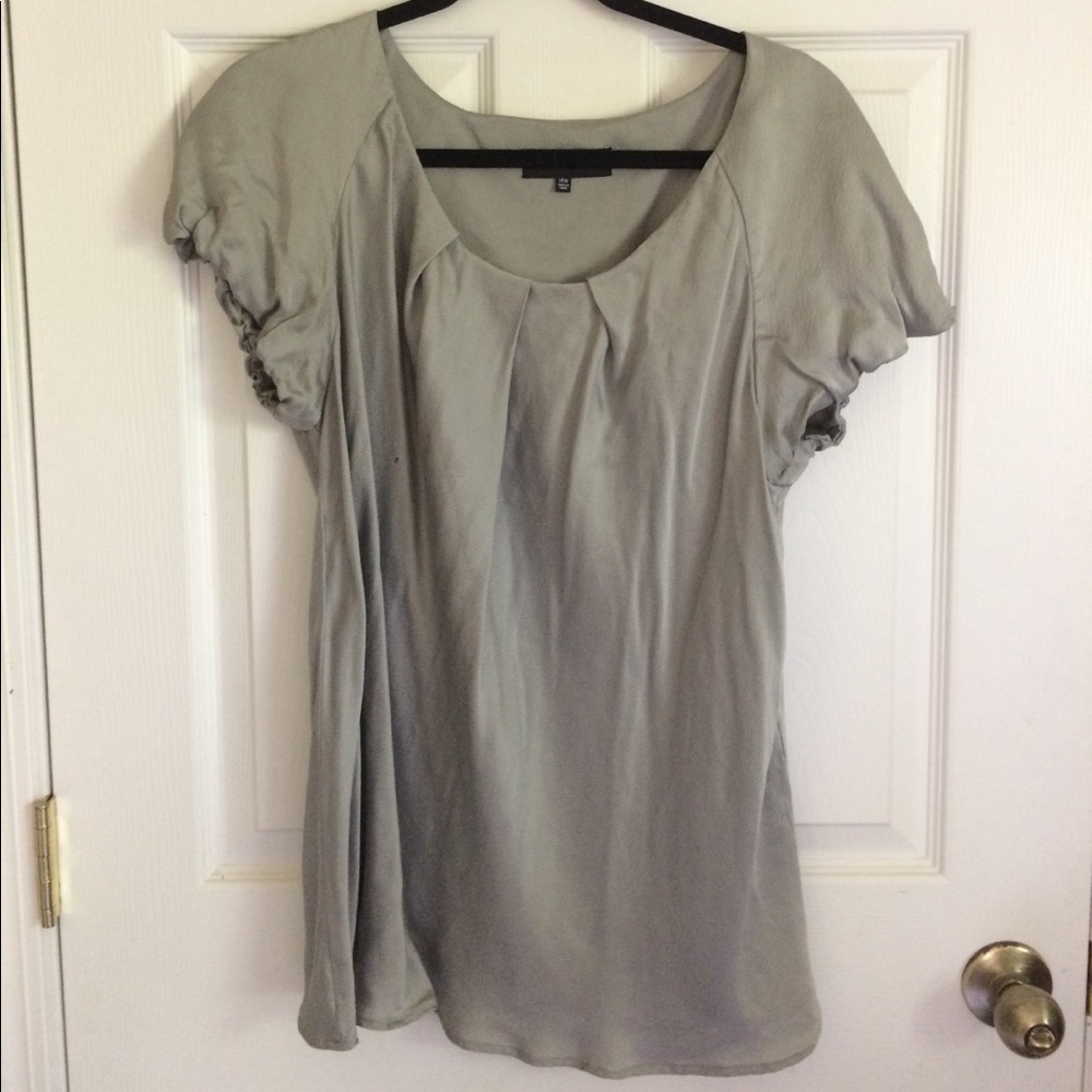 Jones New York 100% silk pewter silver top size 14