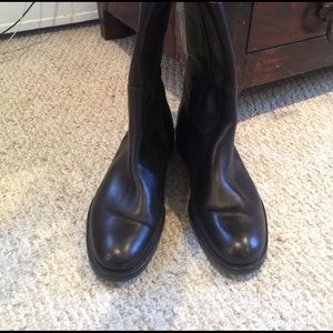 Aliotlw over the ankle boots ;)