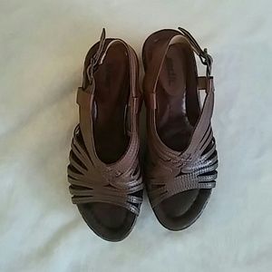 Earth Leather Wedges