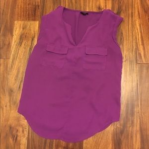Super cute purple top!