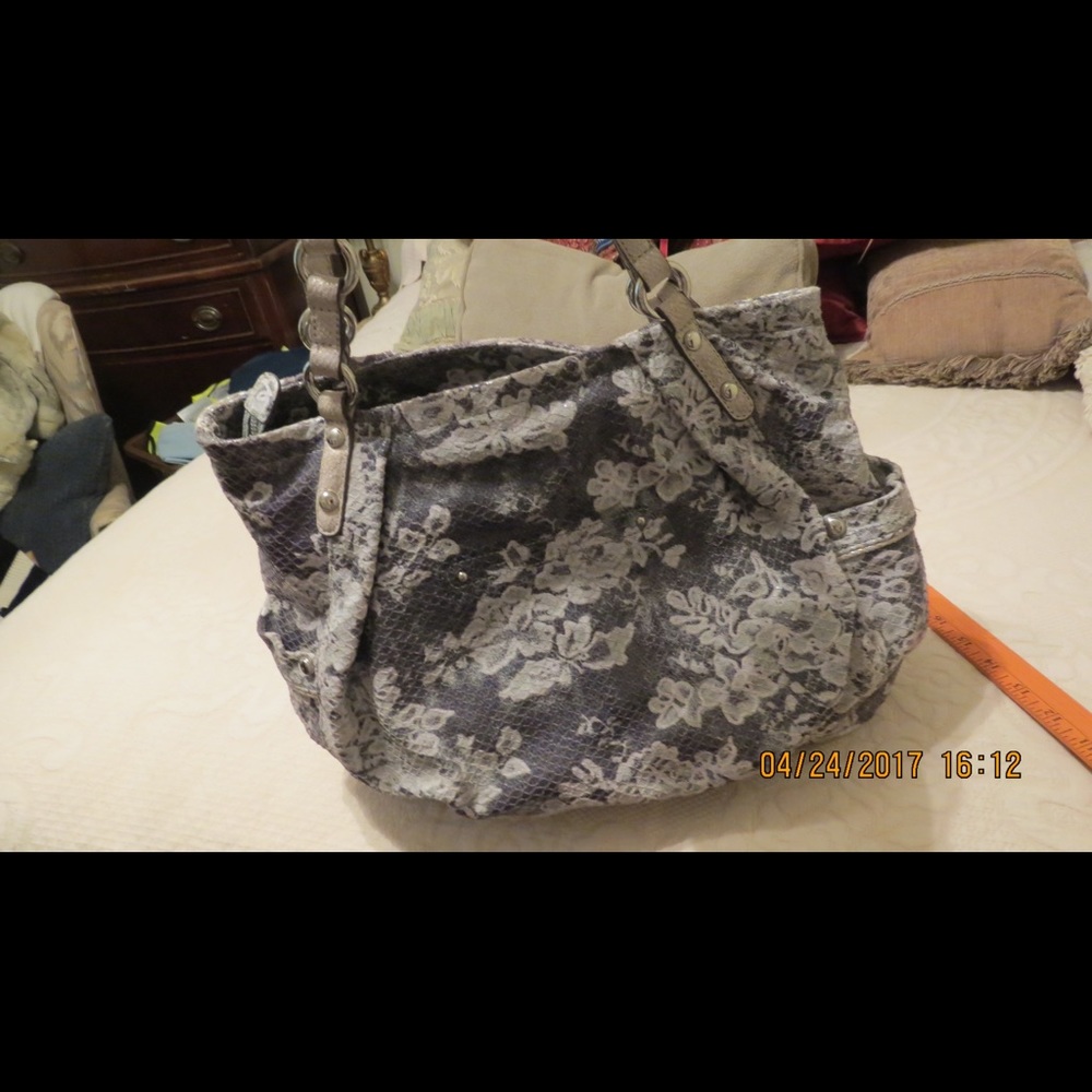 B Makowsky Handbag